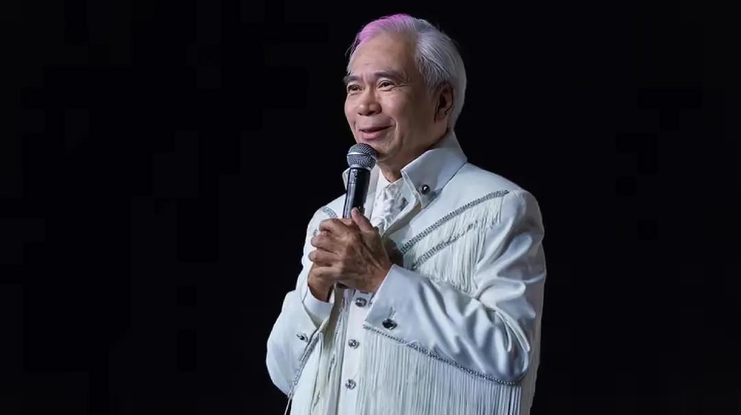 72岁李龙基与36岁女友,年轻时候的李龙基