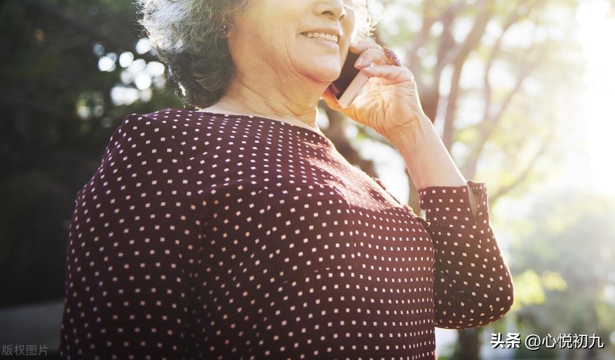 70岁大爷挣钱养一家人,70岁大爷外出打工给儿子还债