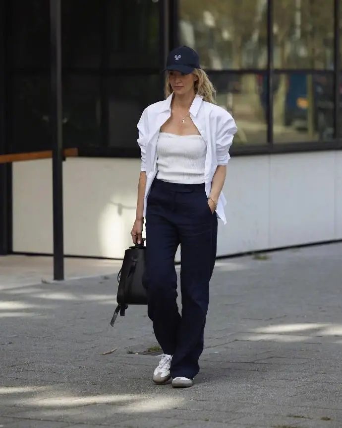 最近Bella让这双复古球鞋重新火起来了！火到一鞋难求