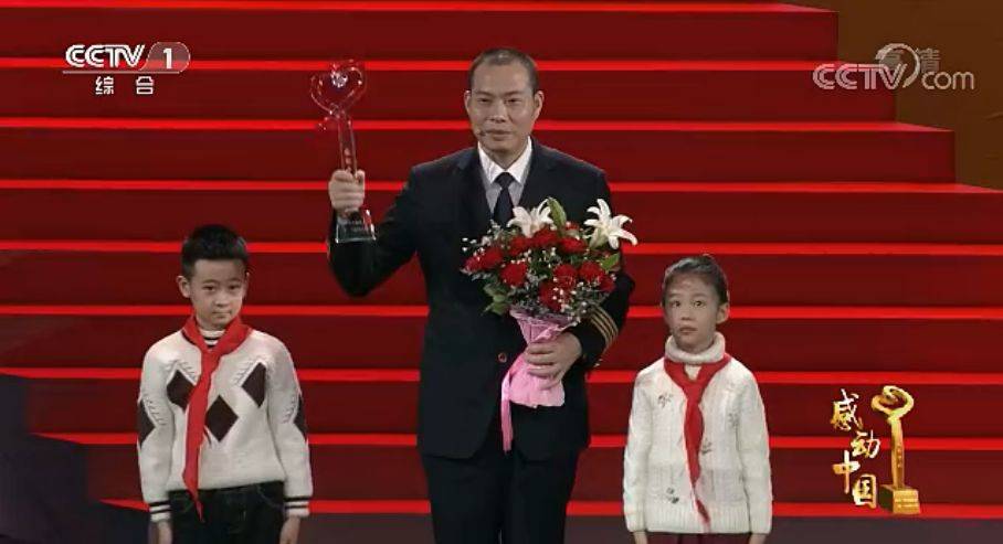 今天才明白，为什么当年大家那样称颂“英雄机长”的刘传健