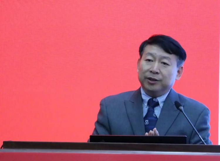 当学渣还是学霸,北大教授丁延庆谈女儿学习