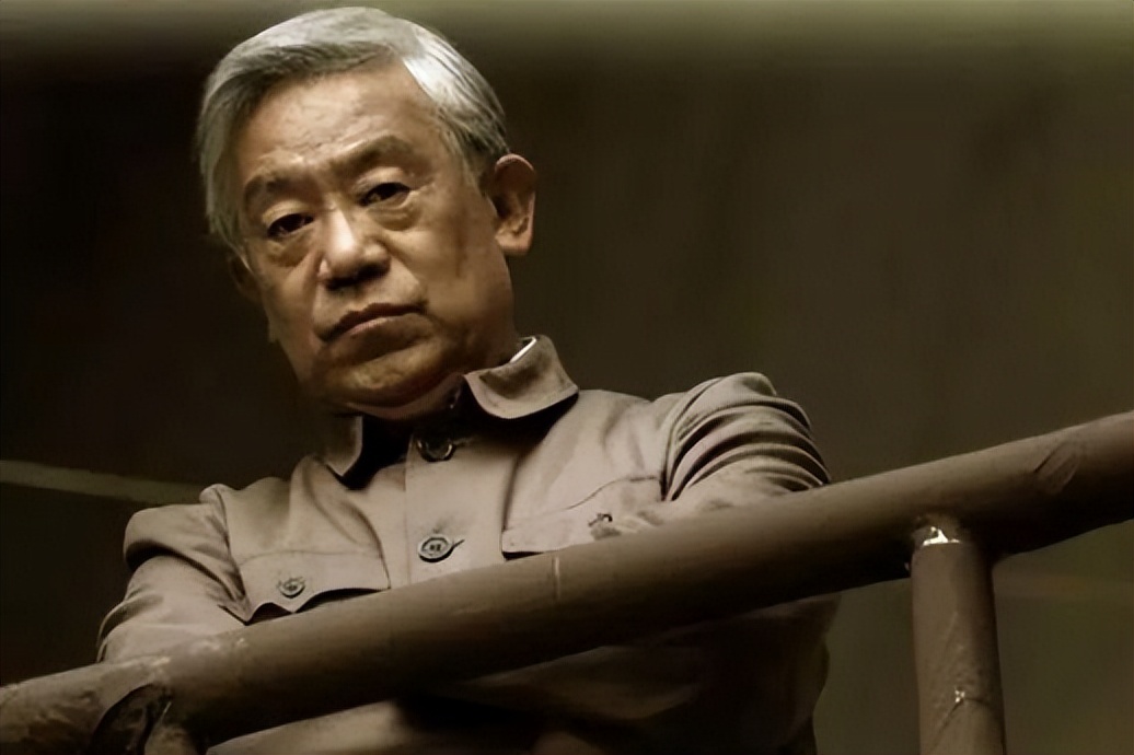 比潜伏悬崖更好看的谍战剧,浅谈悬崖和潜伏平起平坐的谍战剧