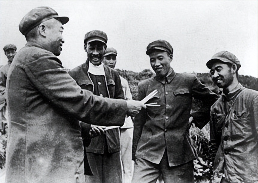 彭德怀贴身警卫员离奇身亡背后，一个巨大的阴谋被揭开