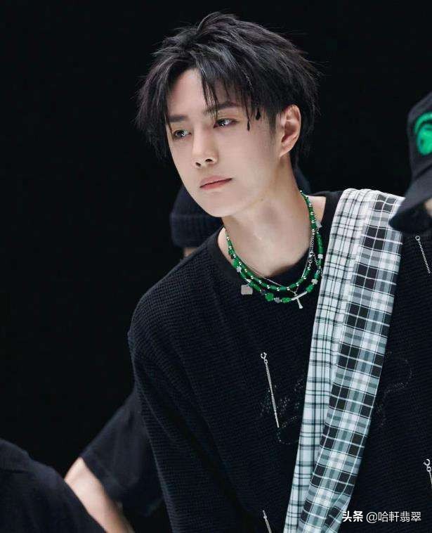 娱乐圈喜欢翡翠的明星,娱乐圈明星收藏的翡翠