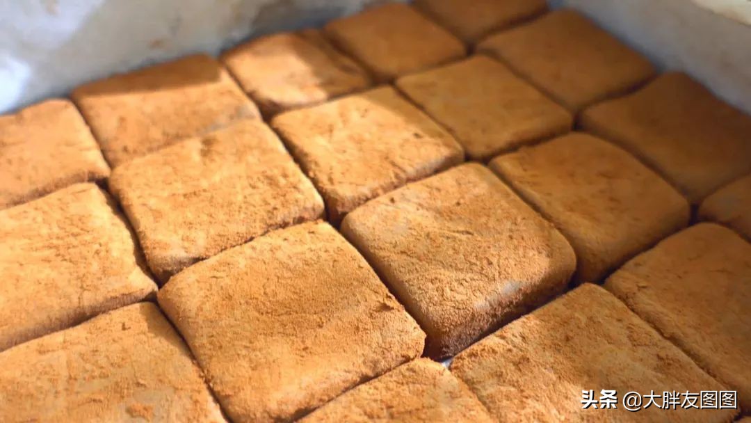 只用一块巧克力做甜点,只用三种材料做巧克力慕斯