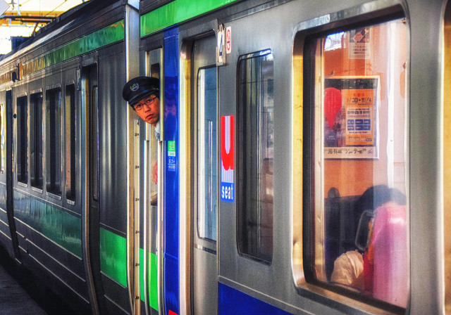 高铁坐过站怎么办补票,高铁坐过车了怎么办