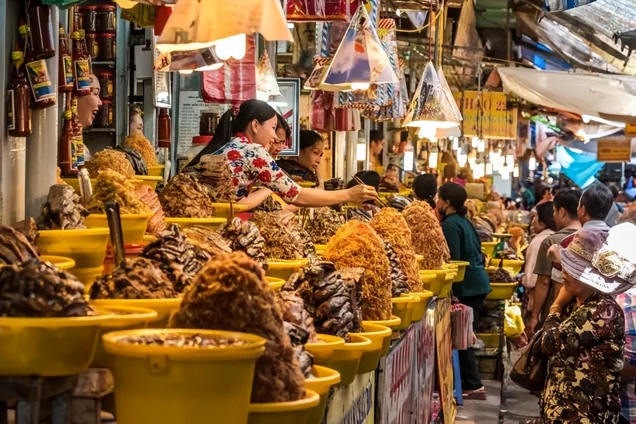 岘港旅游住哪里好,岘港旅游云端漫步