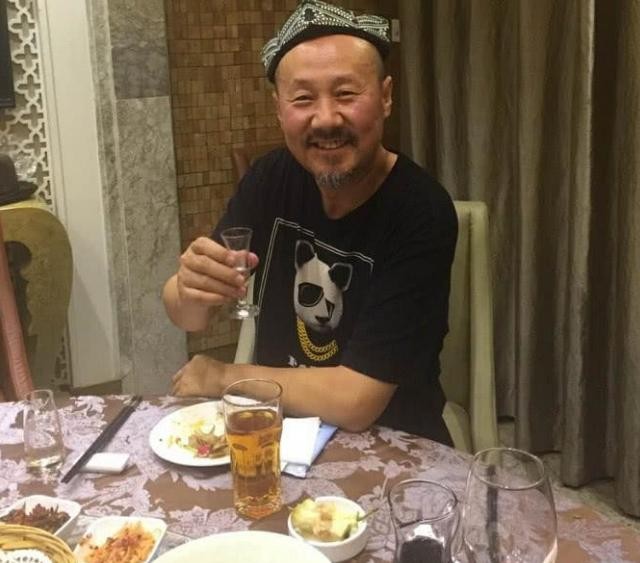 腾格尔酒后的生活,腾格尔喝酒后唱歌