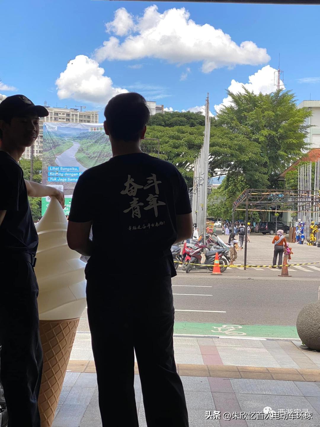 印尼进口中国火车车厢,印尼火车与高铁不一样