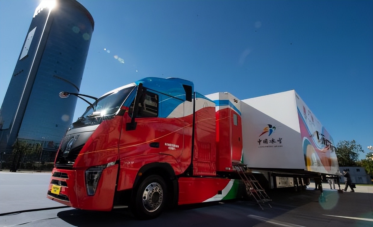 山东省实施体育强省战略,奋进新时代建功新征程非凡十年