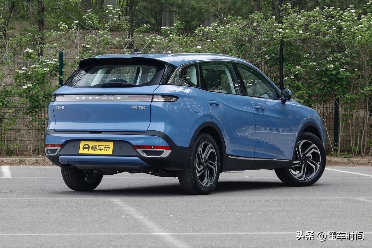 能够让你随心选装的一汽奔腾t90,奔腾t90豪华与性能的完美结合