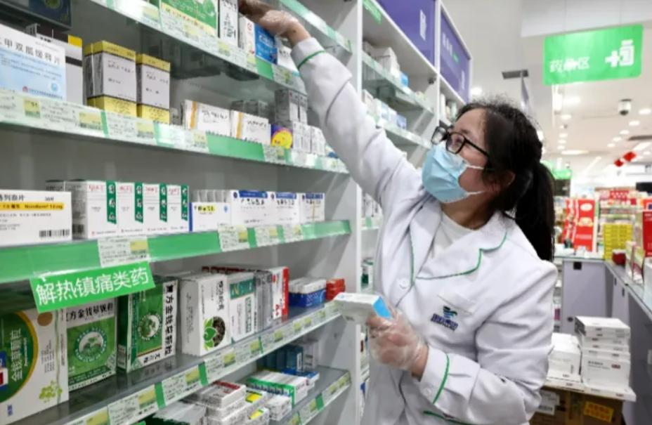 疫情之下布洛芬现在药店还卖吗,疫情期间为什么药店不卖布洛芬