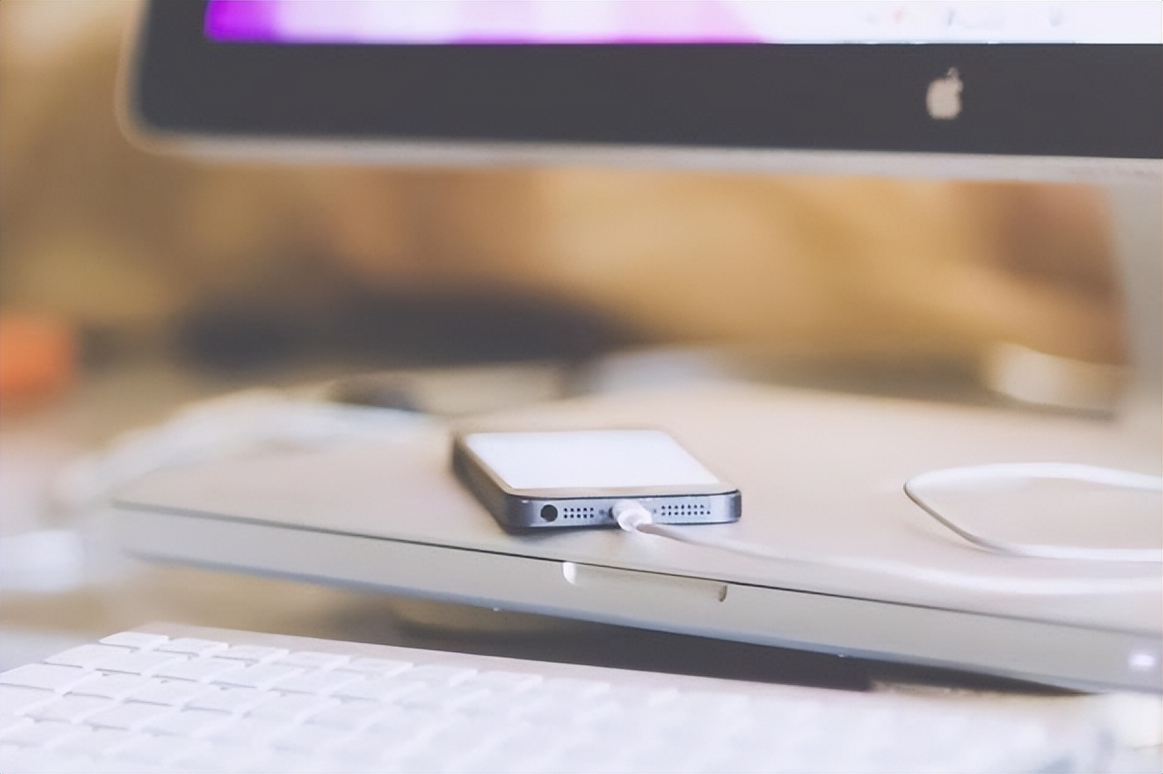 女人爱不爱你断联一次就知道了,男人爱不爱你断联三天就知道了