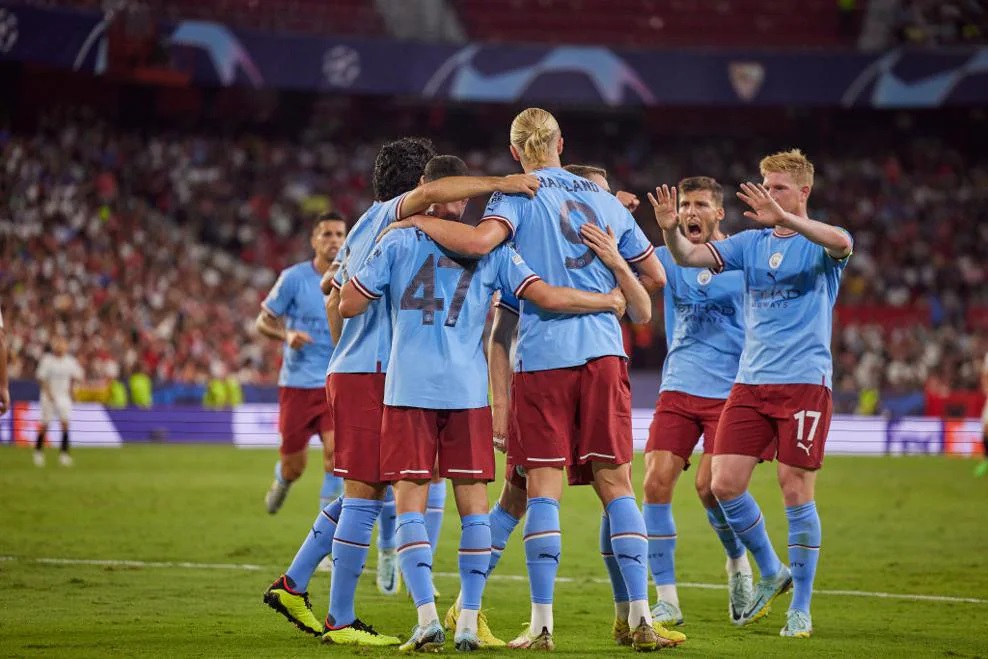 纪录狂魔！6场9球与7场12球，足坛成为新绝代双骄的天下