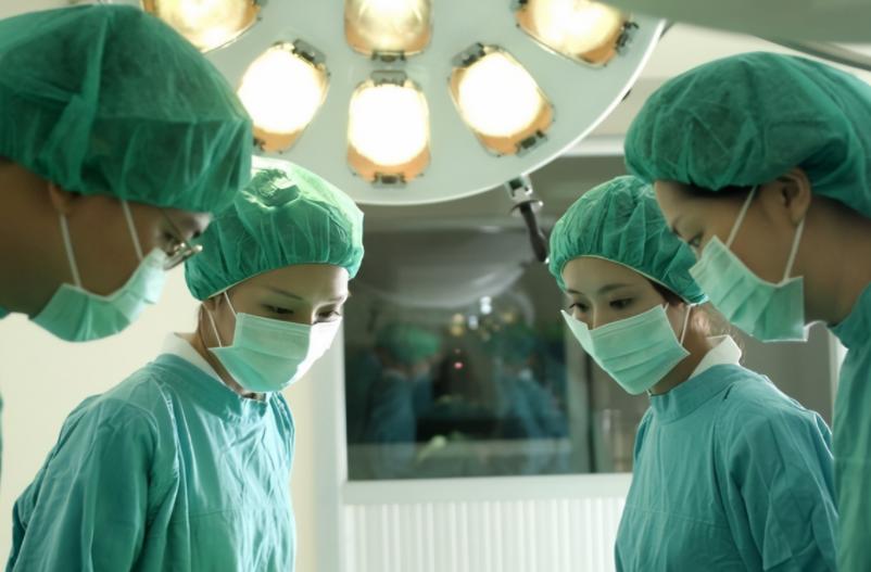 长在什么位置的痣易癌变,身上的痣出现4个变化引起重视