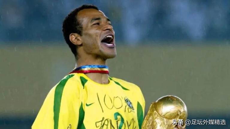 足坛历史十大右后卫,足坛十大年轻右边后卫