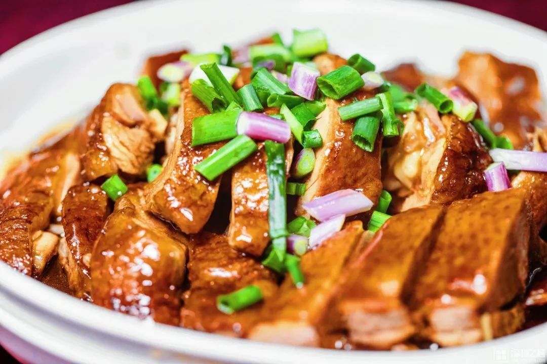 80年代的职工食堂,40年前的职工食堂