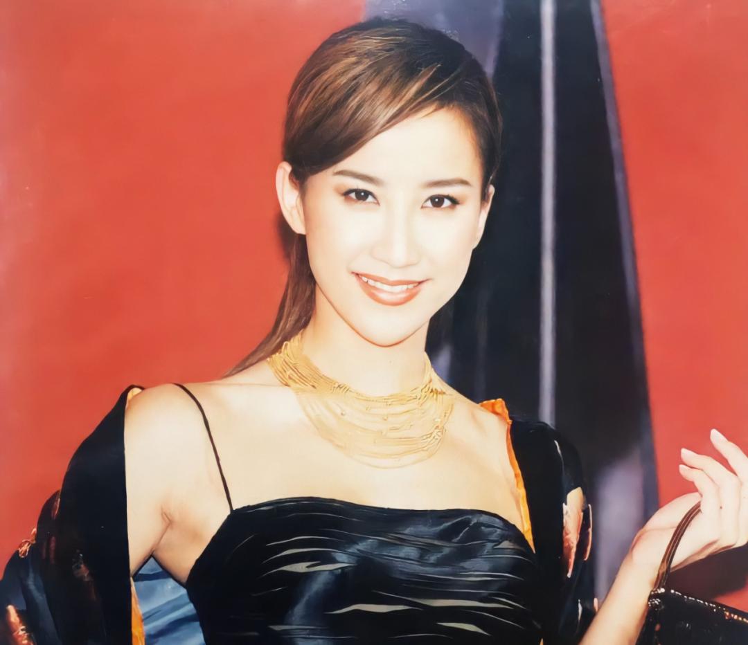 再见李玟:终于不用再装了