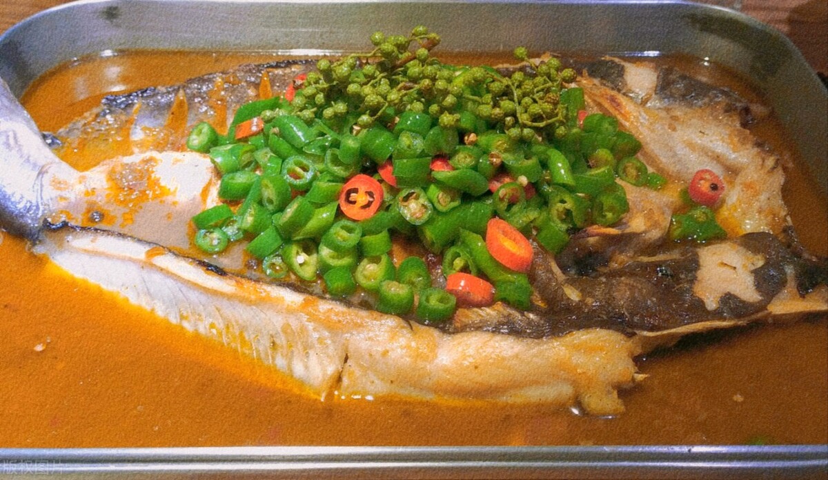 感觉鱼刺卡在食管上怎么办,突然鱼刺卡