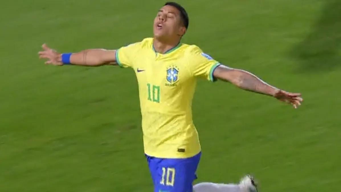 巴西7:1德国赛后的疯狂反应,2022世界杯巴西7-0名场面