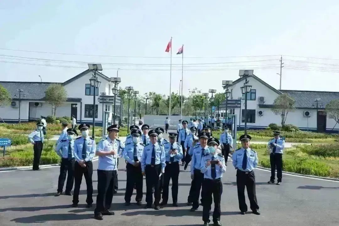 观摩+交流务实高效促提升——周口市平安建设暨公安派出所标准化和“一村（格）一警”建设淮阳现场会召开