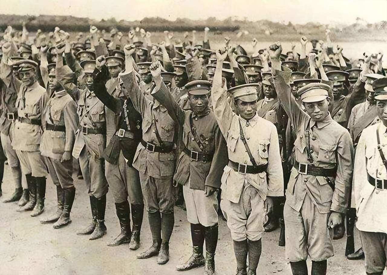 西安事变后，张学良向周恩来提出：能否派徐老虎帮我们