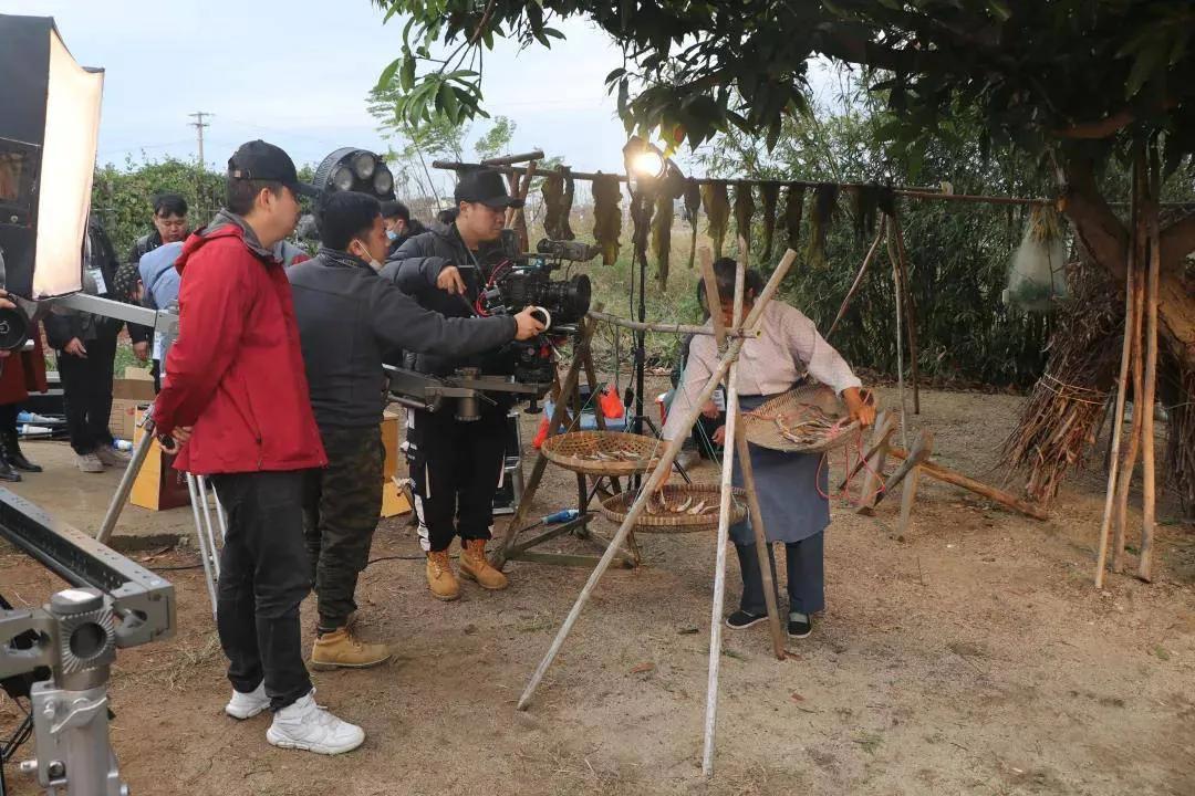 女足夺冠迎瑞雪,中国女足亚洲杯夺冠凯旋回国视频