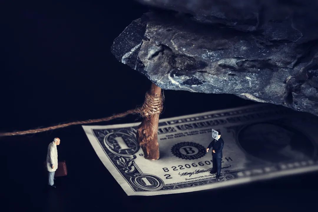 卖家再次雷区“蹦迪”,亚马逊被惹怒?实施大规模封禁限制入驻!