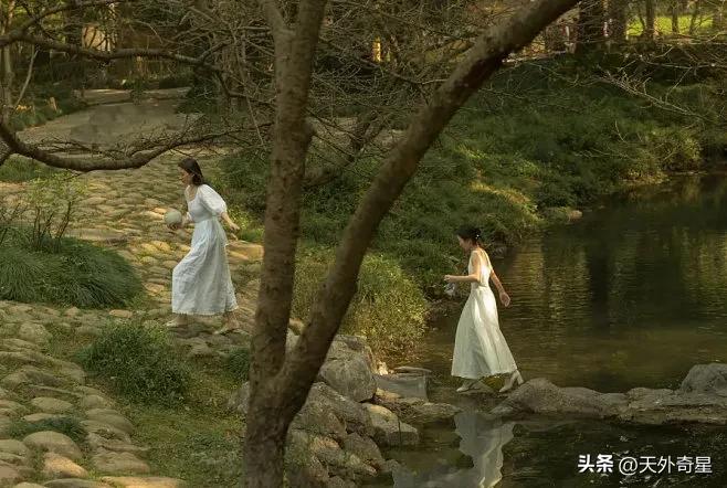 一个人即使觉醒也很容易重新麻木,一个人觉醒就是认清自己