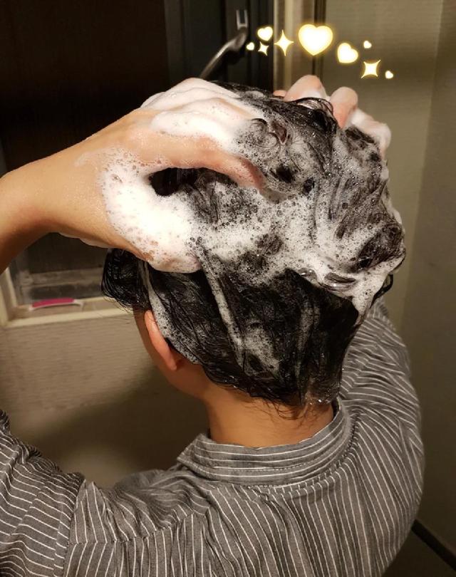 烫染毛躁发质怎么护理,染烫后头发特别干枯