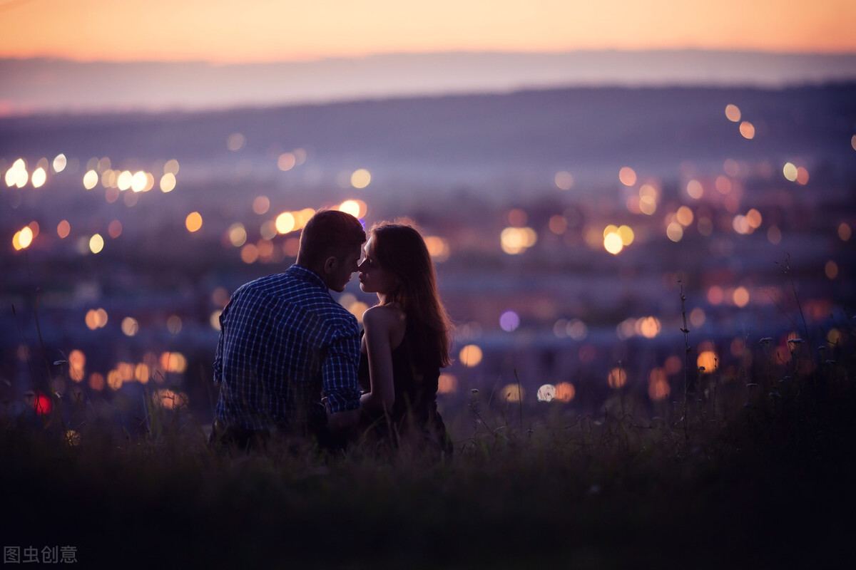 男生把你当备胎的迹象,被女生当备胎男生如何逆袭