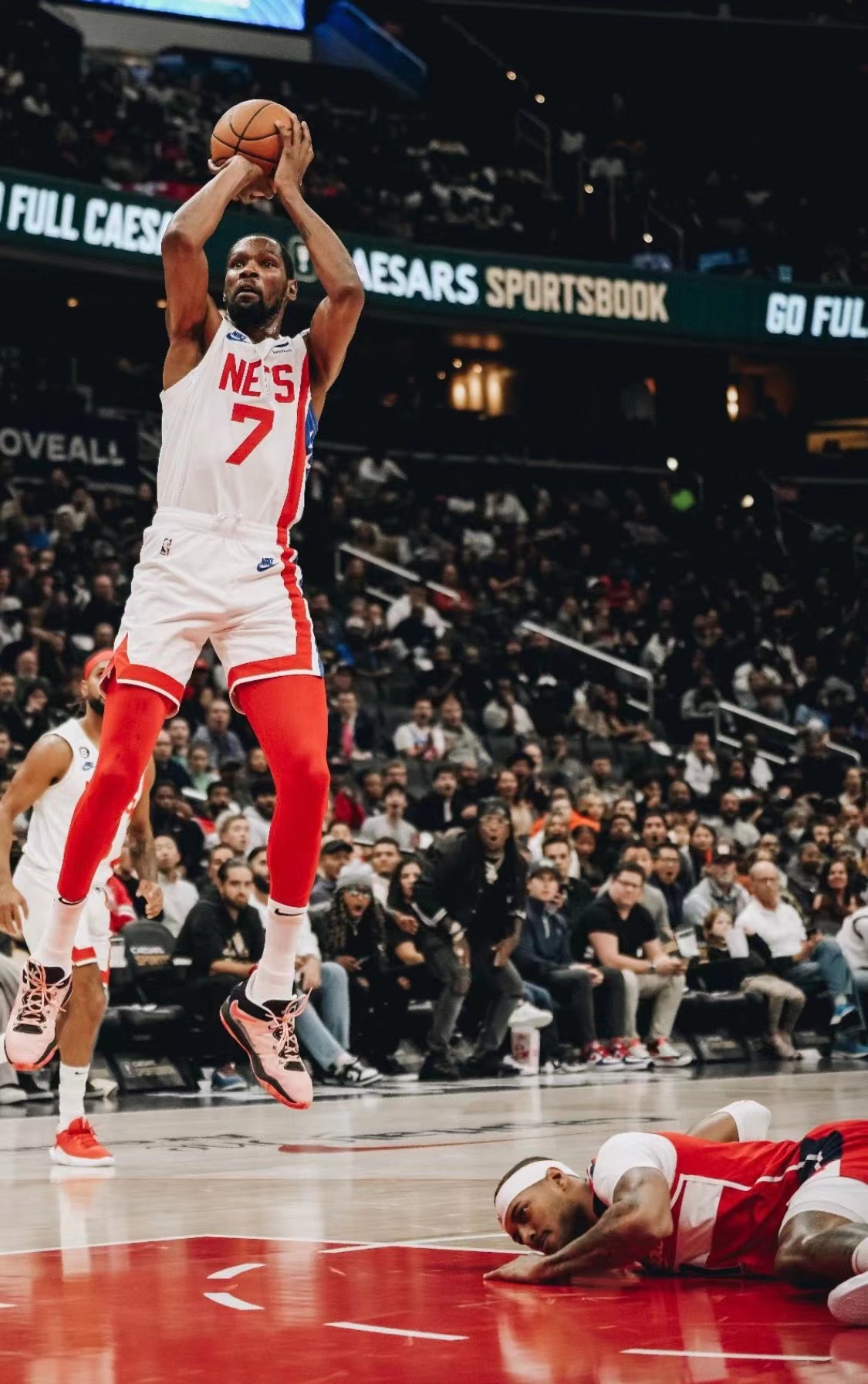 杜兰特制胜三分拿下天王山之战,杜兰特49分天王山之战精彩集锦