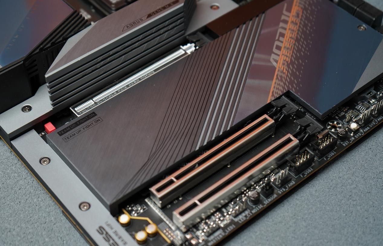 技嘉z790aorusmaster主板,技嘉z790itx主板评测