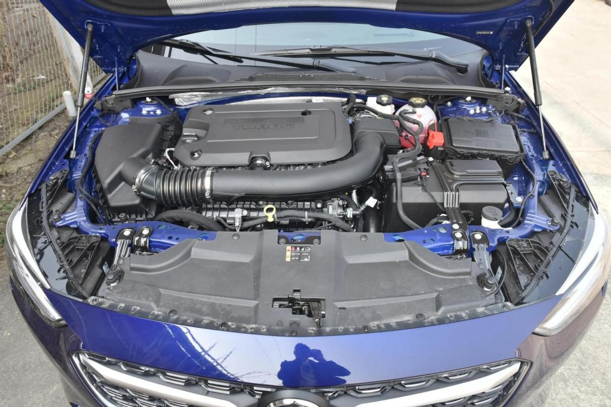 别克君威gs怎么样值得入手吗,别克君威gs20款价格