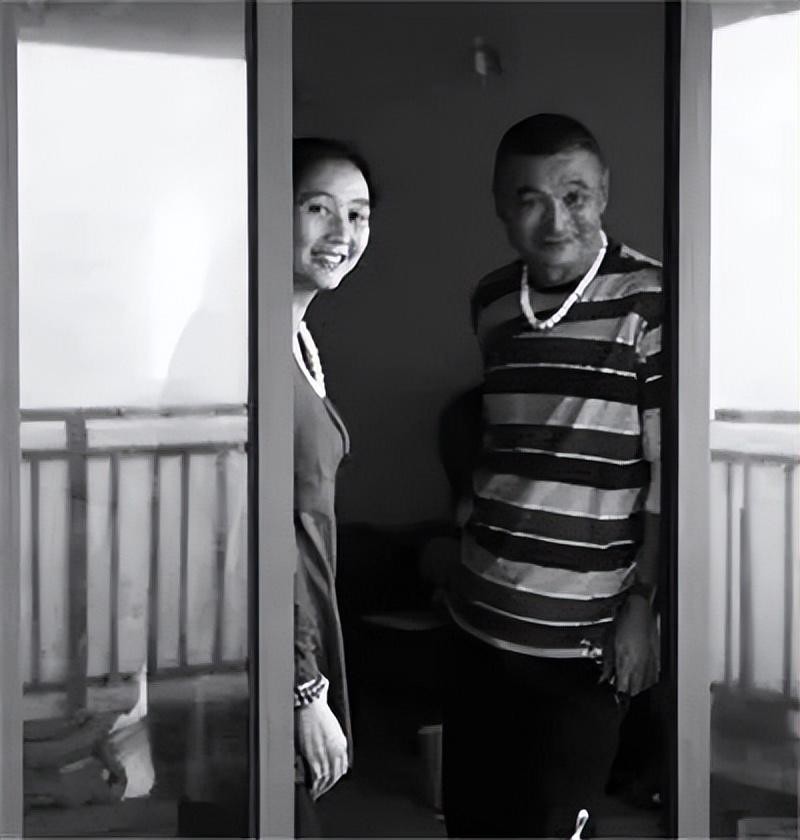 消失半年的他自曝患癌,他患癌