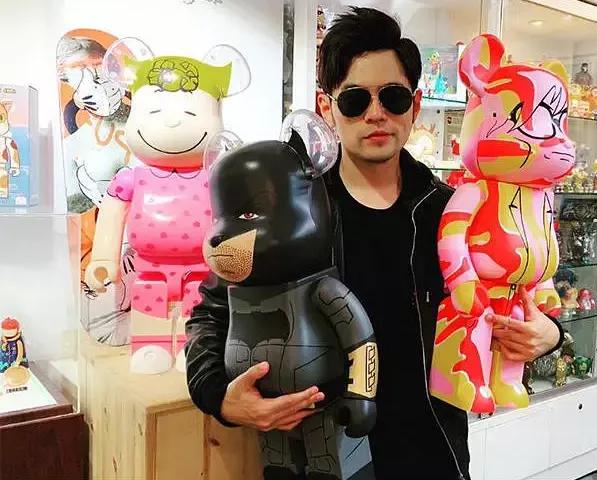 一只玩具熊换房间,一只玩具熊涨价5倍