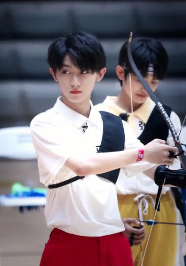 马嘉祺高考前说自己是学霸的视频,马嘉祺艺考成绩公布