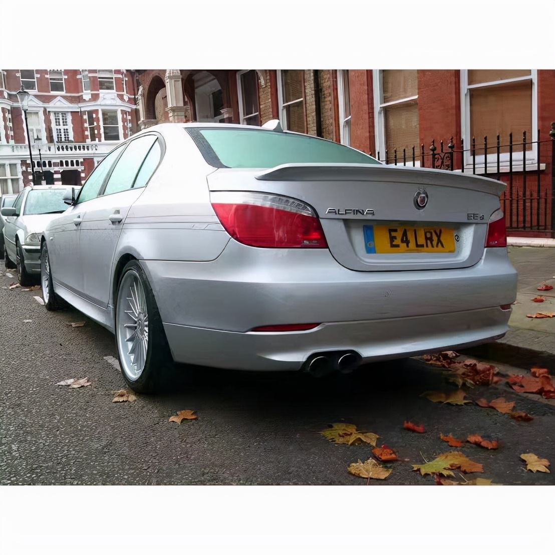 30万的冷门车标,冷门车标是什么车