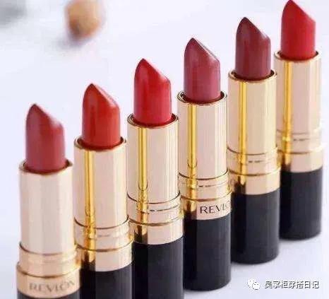 因为涂口红导致过敏视频,涂口红嘴唇发炎