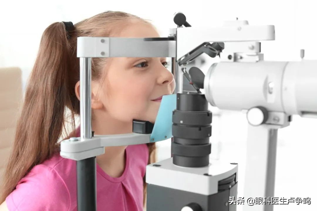 有散光眼，但“看得见”，要戴眼镜矫正不？