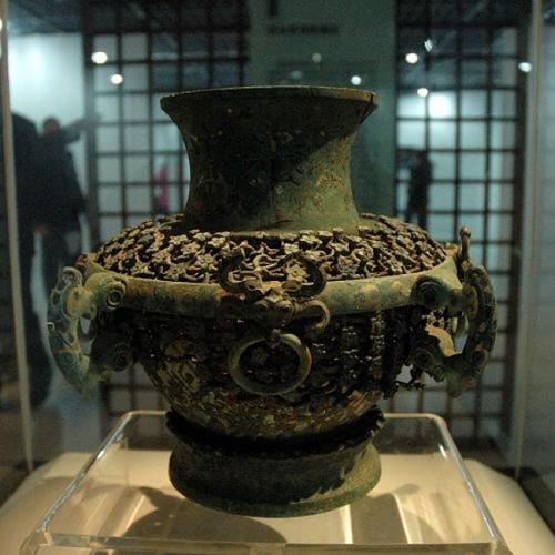 老农挖出120斤金饼,安徽老农挖出黄金