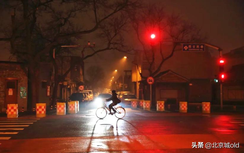 在北京当一名公务员,在北京普通人能干什么工作