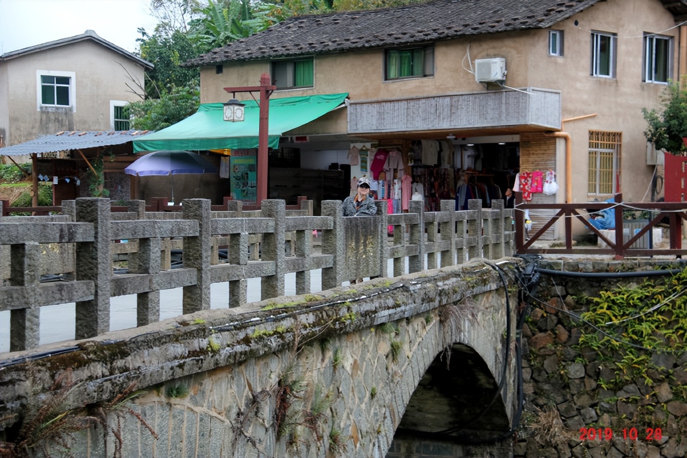 走进世界文化遗产之一福建永定客家土楼