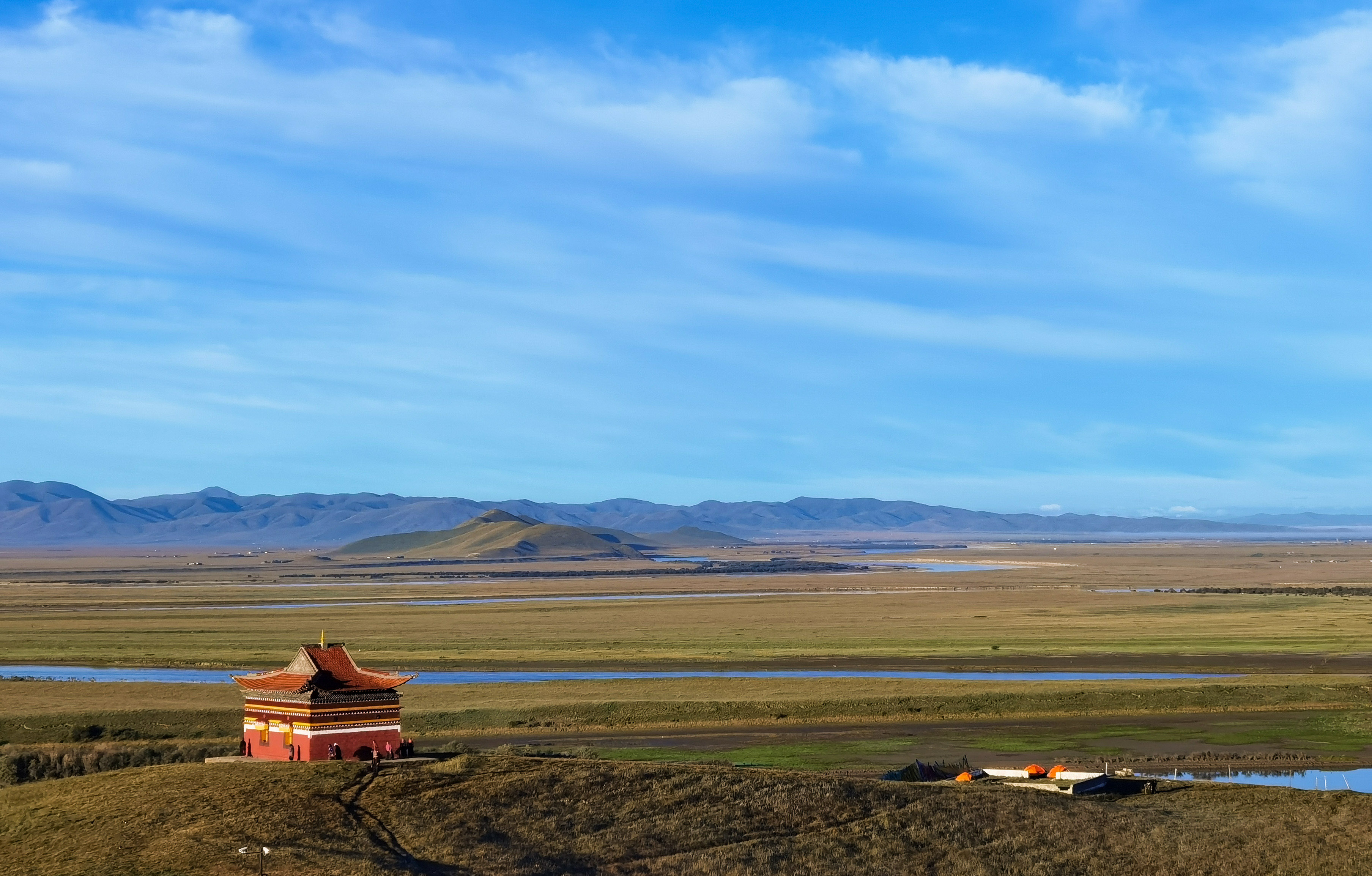 青藏高原上的若尔盖湿地，为什么被称为“最美的高寒湿地草原”？