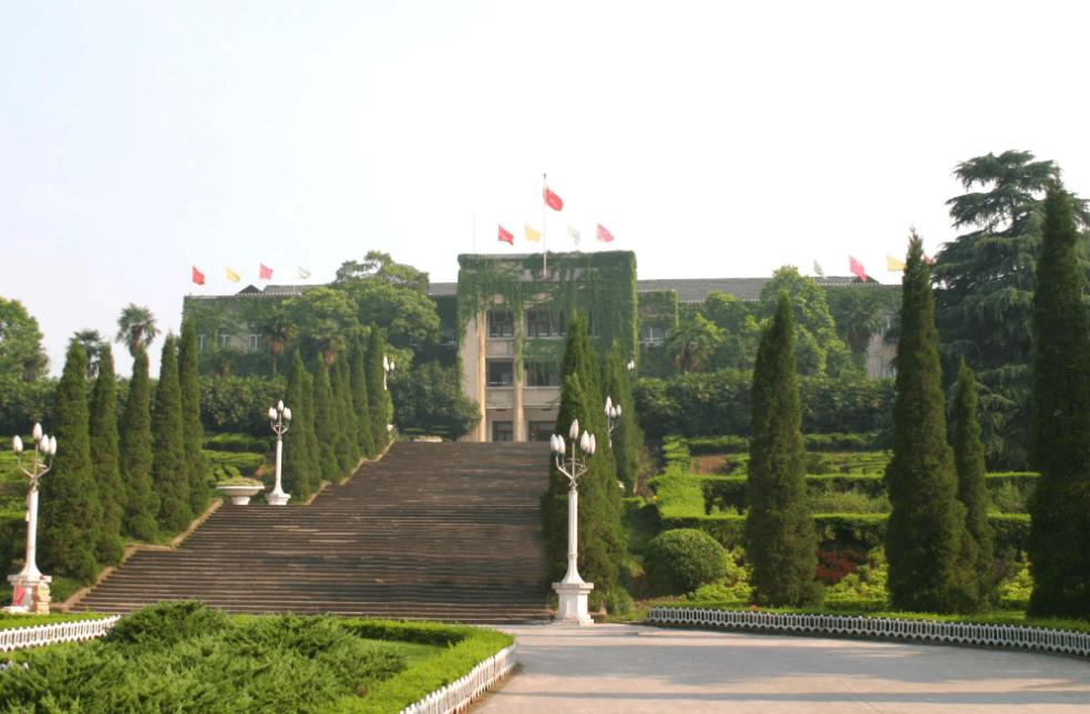 这所211大学只要过了二本线就能上,这几所211大学超一本线就能上