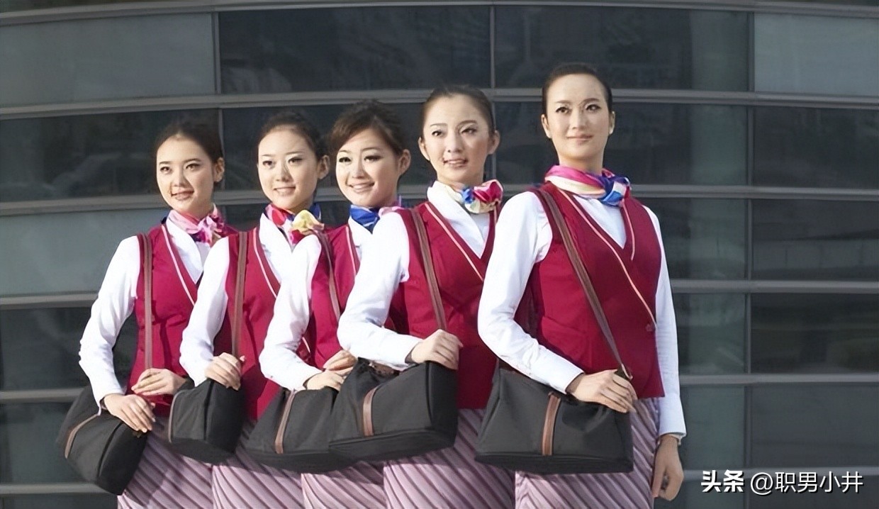 空姐退休后一般都去做什么工作,中国空姐一般多久退休