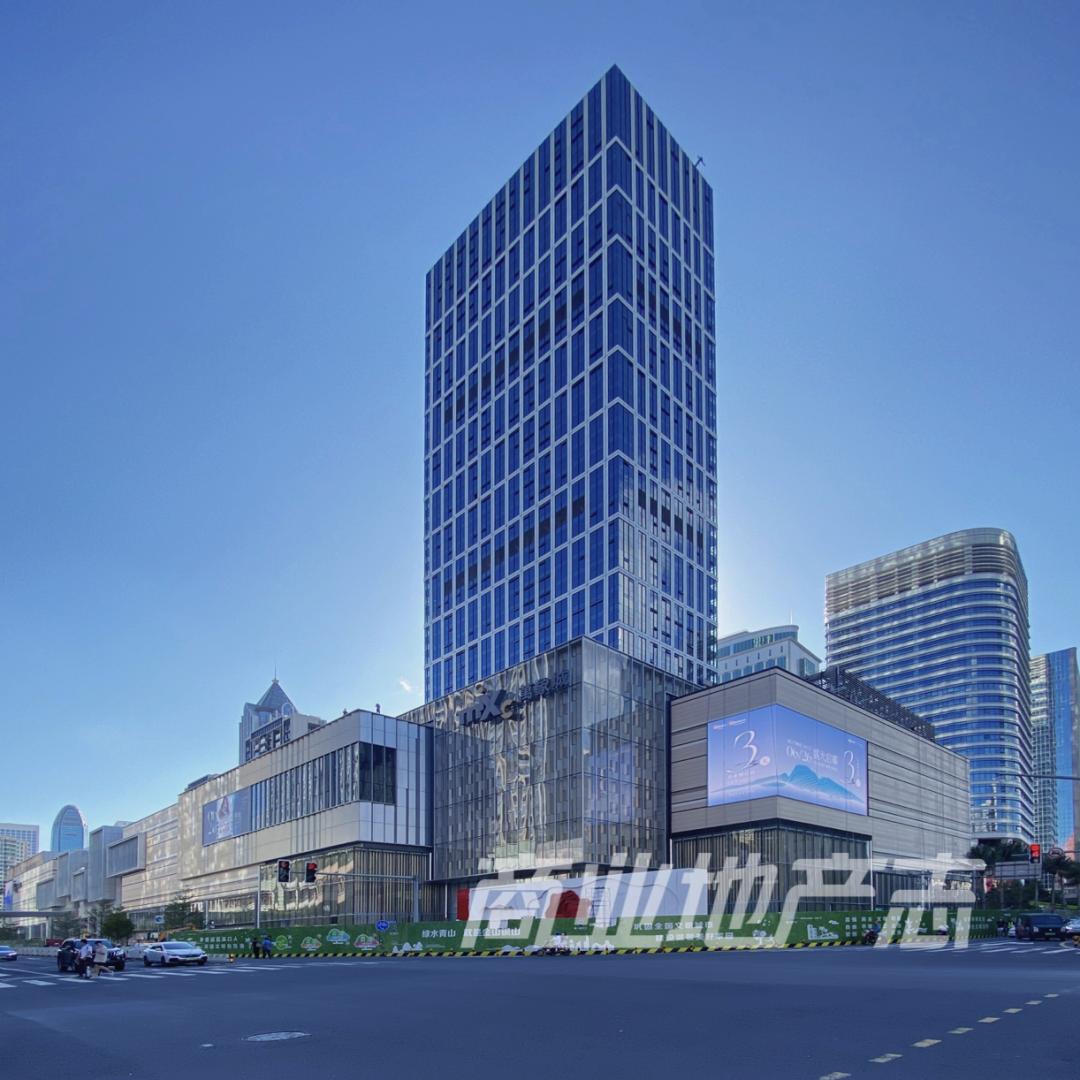 为了提升观察海口万象城的本地化视角,我在海口住了一整周