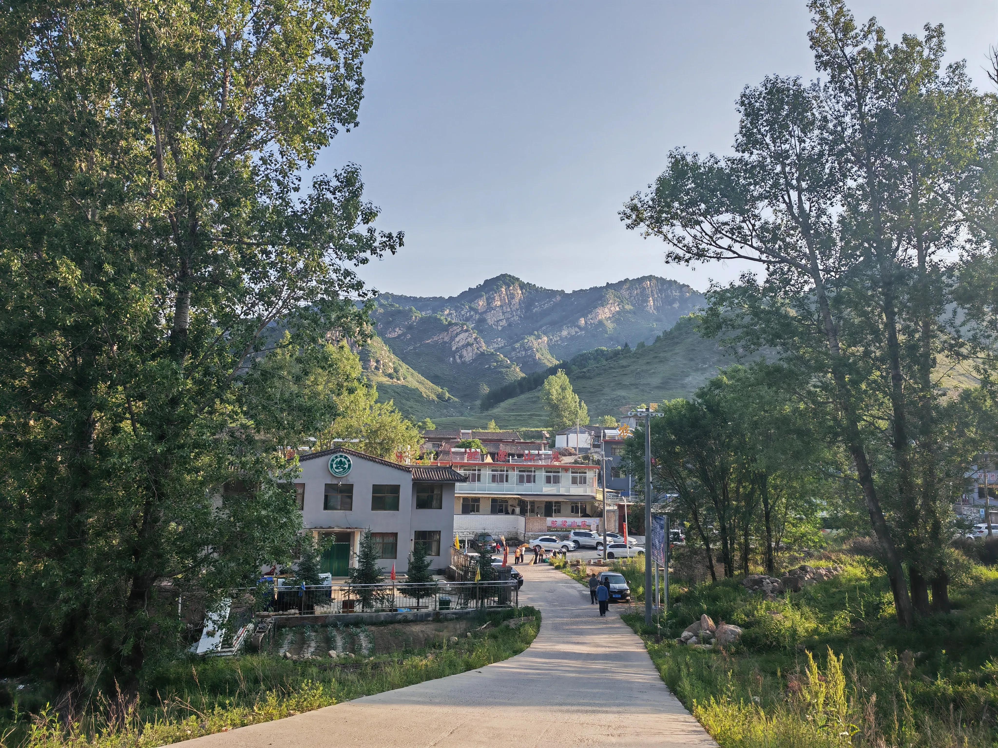 璺戞硥鍘傚埌椹兼灞遍鏅尯,椹兼灞辫窇娉夊巶