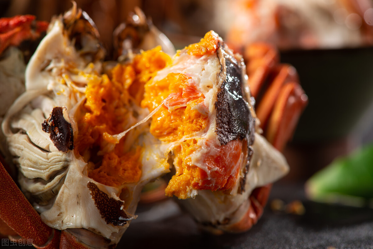 为什么冷冻的死螃蟹可以吃,没死时候冷冻的螃蟹能吃吗