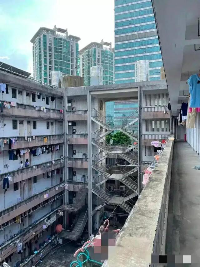 大一新生不适应寝室生活,大学宿舍条件太差可以走读吗